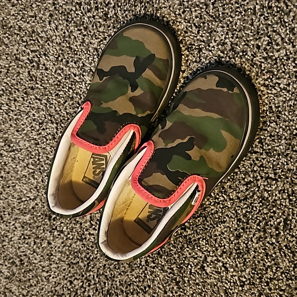 Camo vans